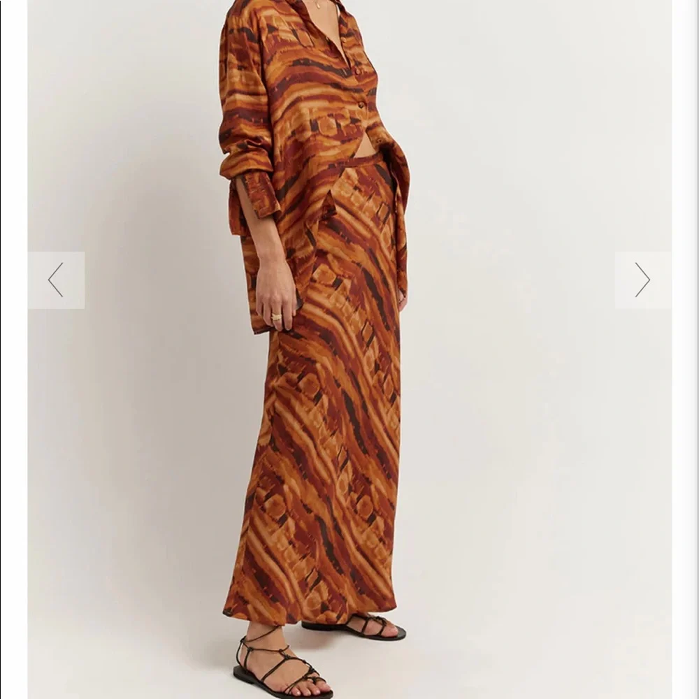 NWT DISSH SS22 - Alex Brown Watercolor Shirt and Midi skirt SOLDOUT! - Picture 5 of 16